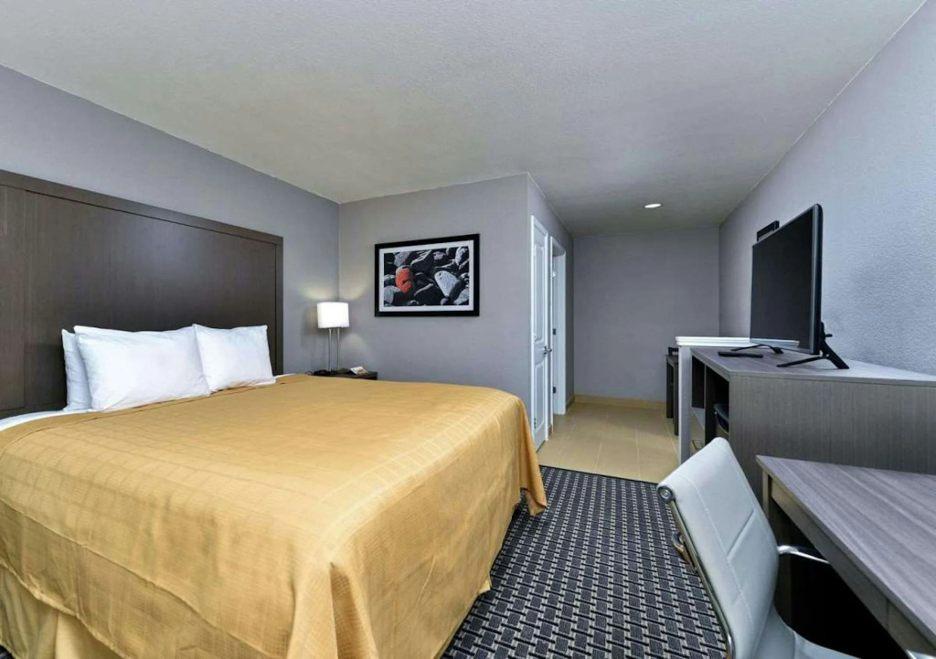 Quality Inn Suites Cotulla