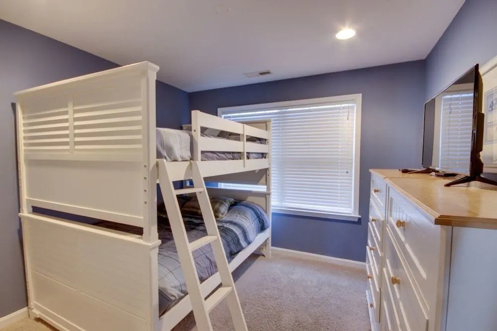 Boards Edge 102 - 4 Br Townhouse