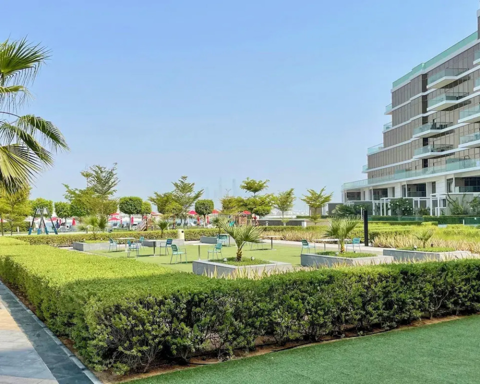 Sea & Garden View Apartments - The 8