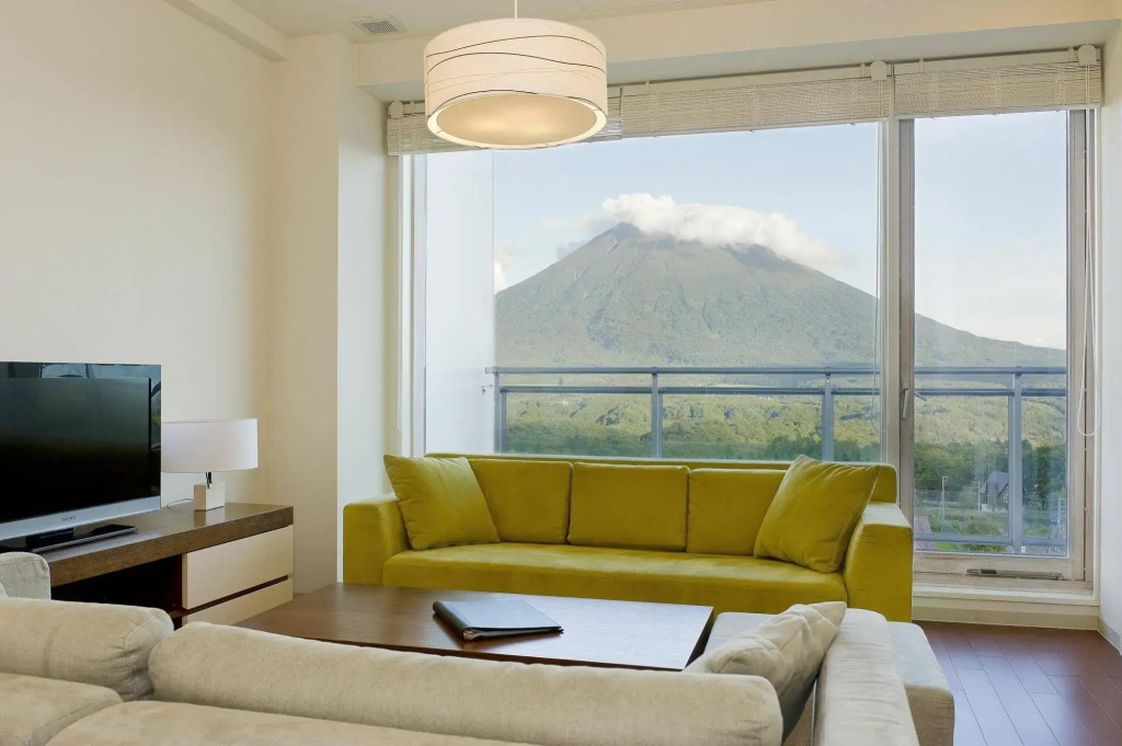 Niseko Landmark View