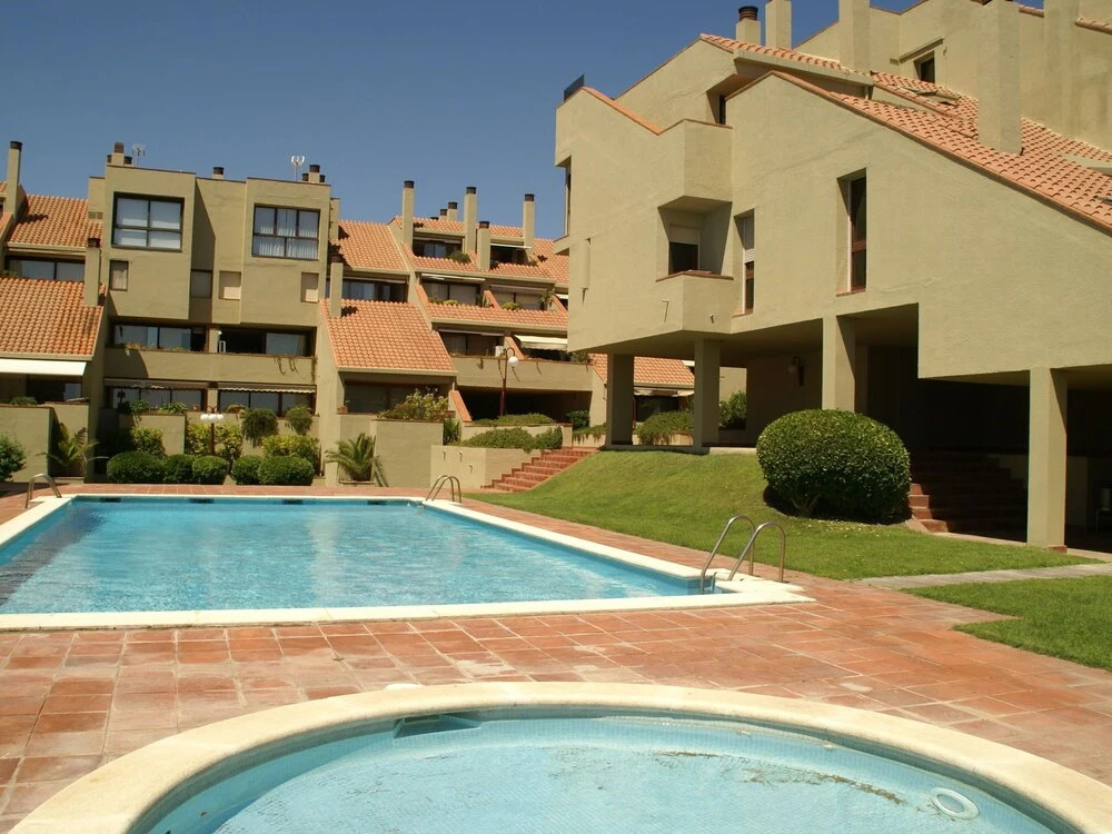 Inviting Apartment in Playa de Pals With Pool