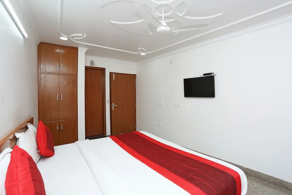 OYO 8968 Hotel Le Comfort