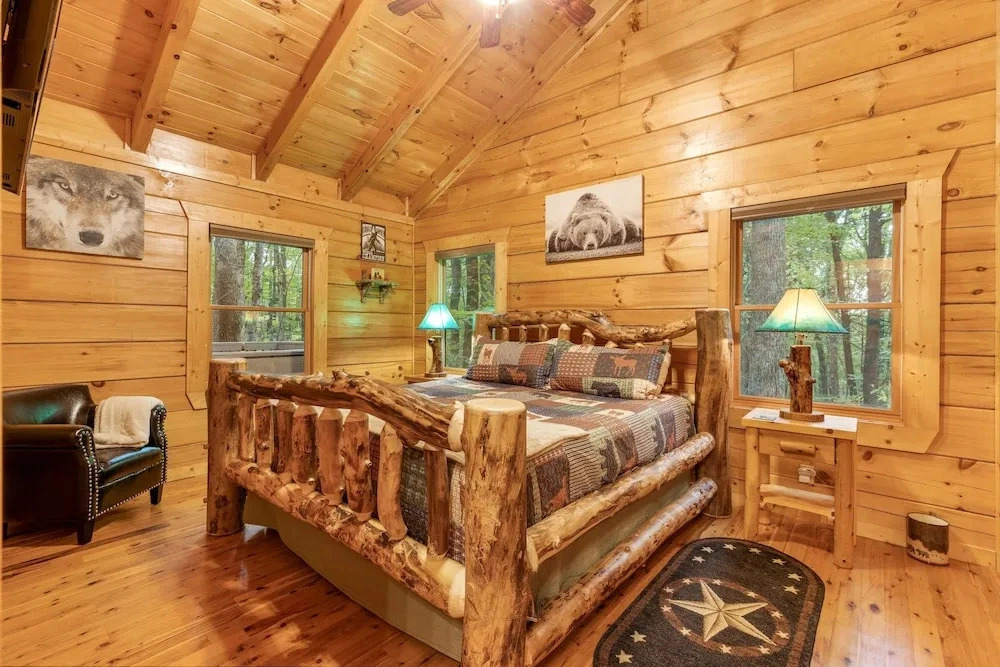 Finding Bigfoot 2 Bedroom Cabin