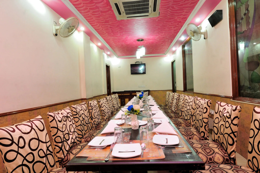 Hotel Maharaja Residency