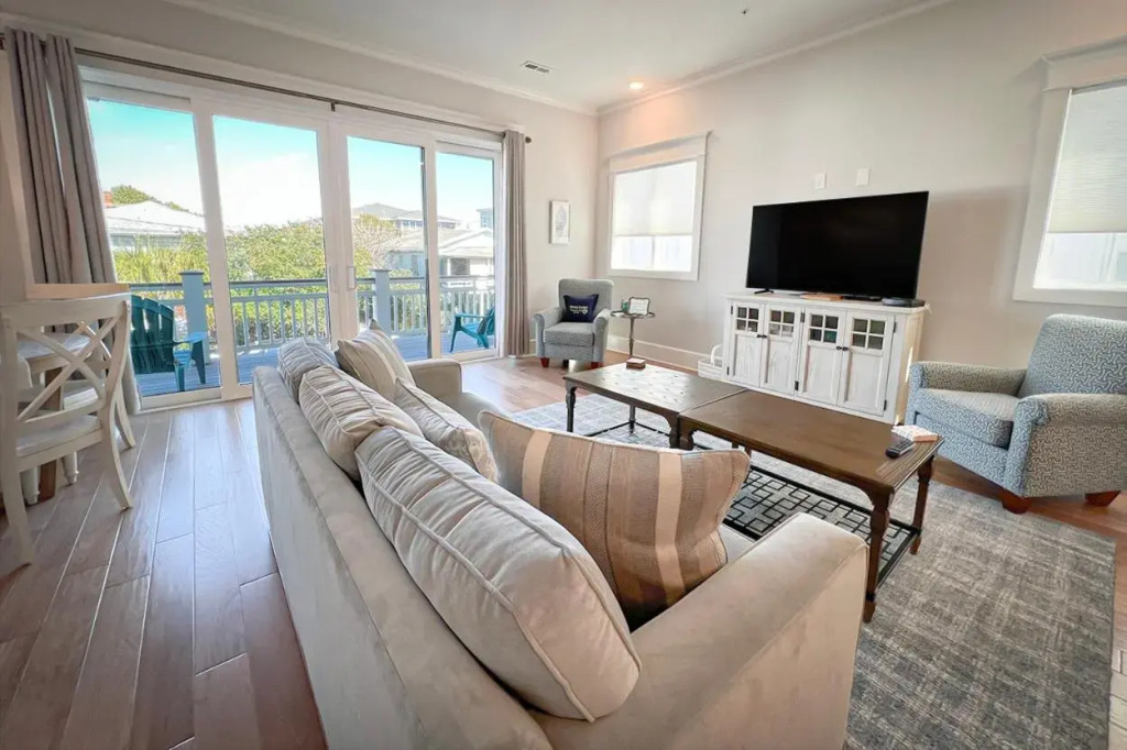 Beach Bubble Bungalow by Sea Scape Properties