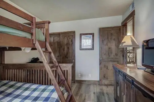 241C Mountain Side Condo