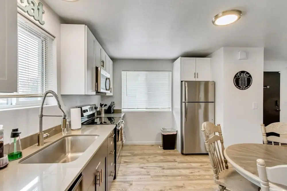 Comfortable 2BR Apt - Heart of Sugarhouse