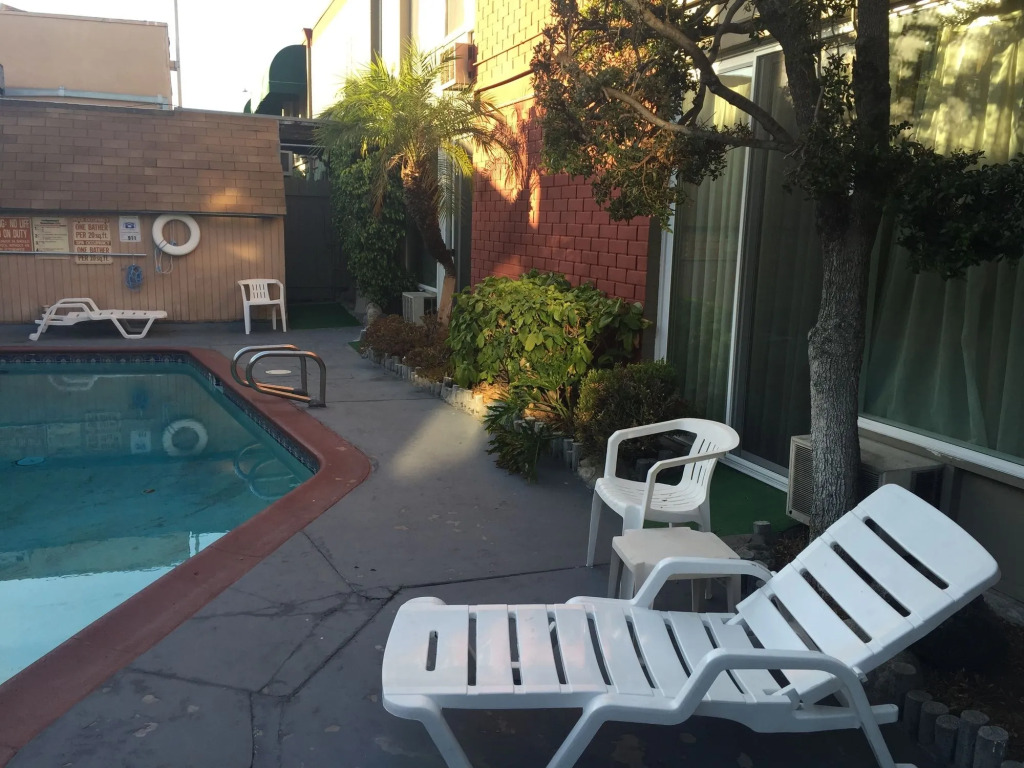 Park Plaza Lodge