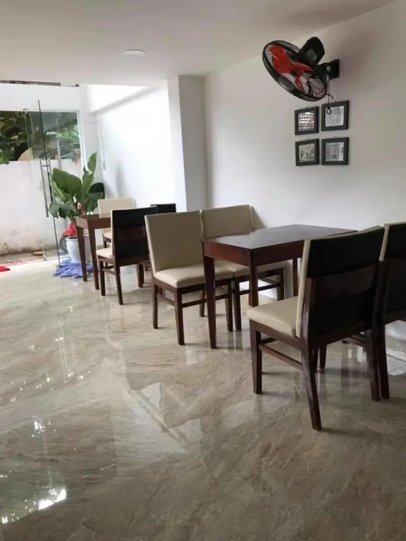 Sunshine Hostel Hue