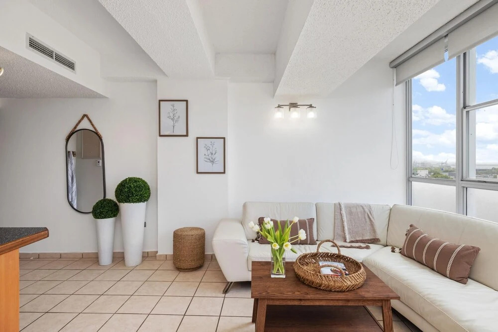 Las Brisas Flat 1 Bedroom Apartment Located Steps From Trendy Restaurants Bars