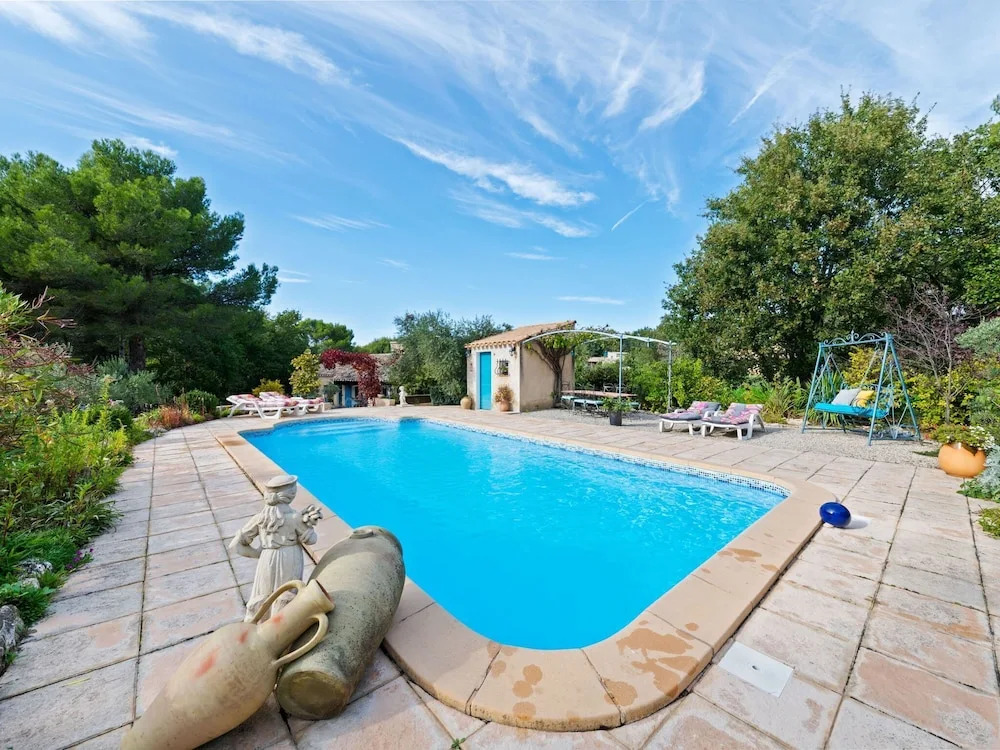 Modern Holiday Home With Private Pool