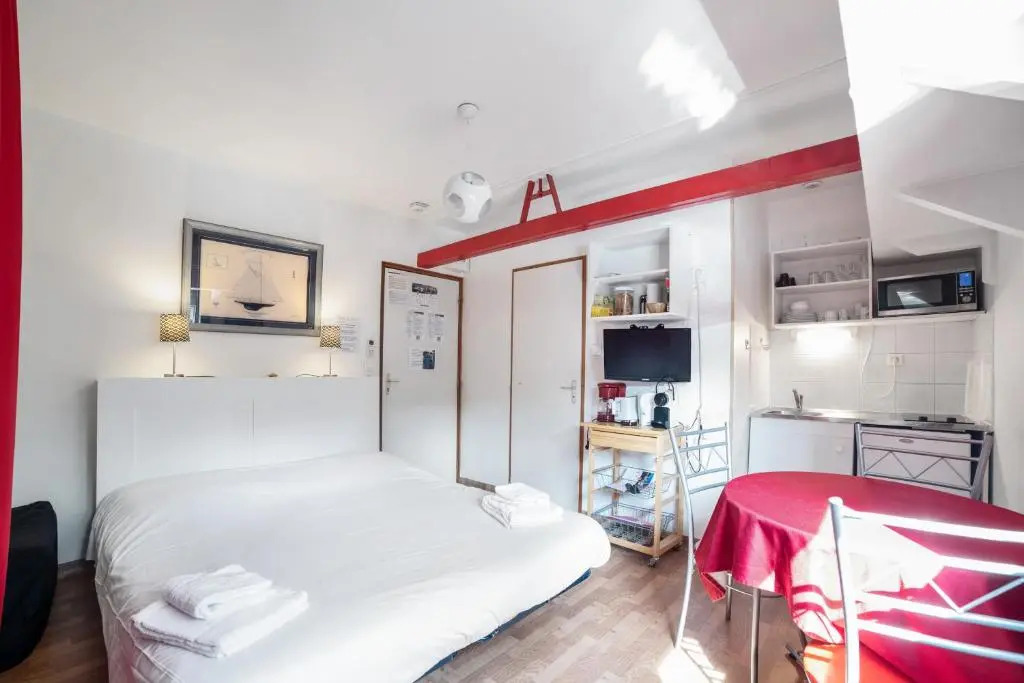 Studio Peniche au coeur de Lyon pour 2 personnes, insolite et calme