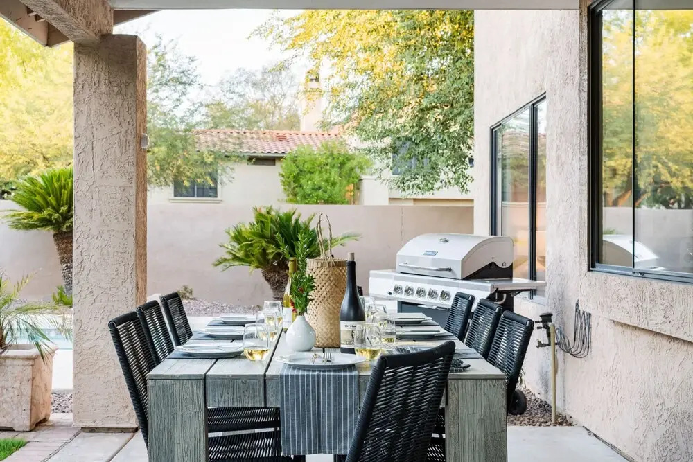Fierro by AvantStay Desert Escape w Pool Firepit and Pool table
