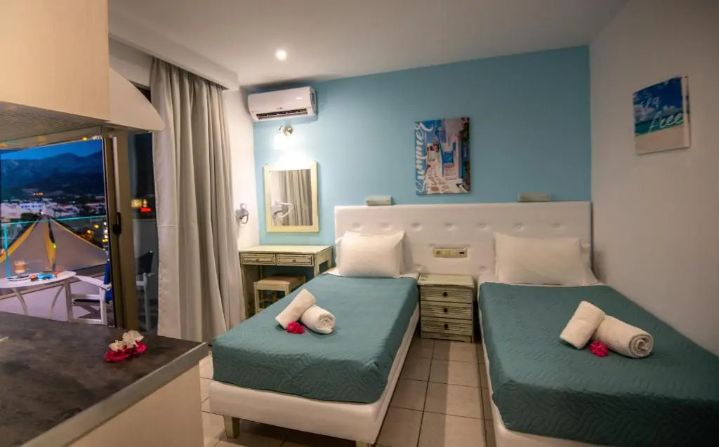 Kastro Beach Apartments