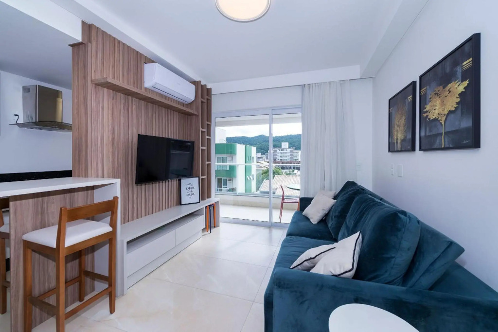 Terrazzo 402B - Apartamento 02 suítes - Acomoda até 06 pessoas - À poucos metros da praia de Bombas