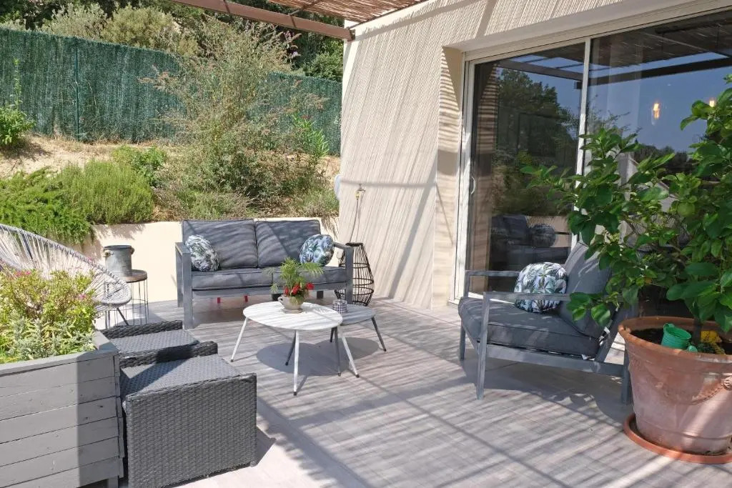 Maison Familiale Avec Piscine Privée Et Sécurisée Située À Caumont Sur Durance Dans Le Vaucluse Pour 6 Personnes Ls6-341 Aussado