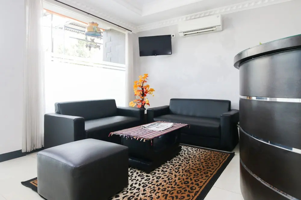 Airy Eco Syariah Bandara Juanda Letjen Wahono Sidoarjo