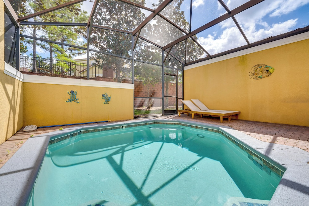 4 Mi to Disney: Family Home w/ Private Pool!