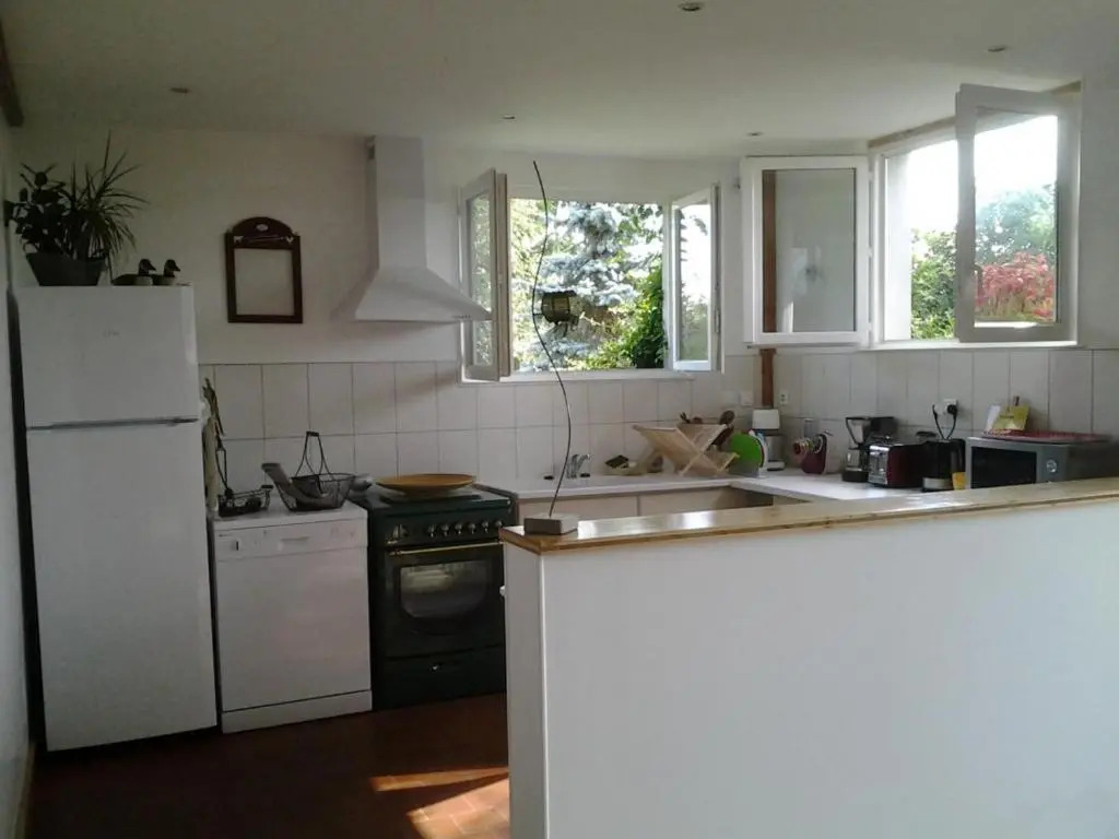 Maison rénovée avec piscine et jardin à Moulins - FR-1-489-324