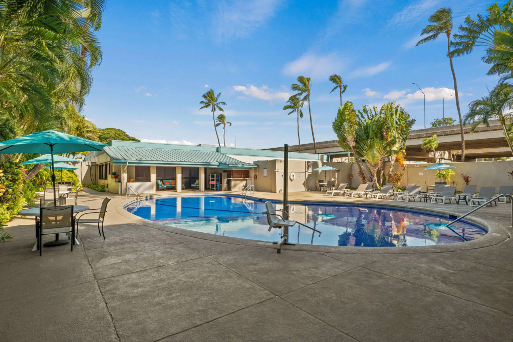 Airport Honolulu Hotel, Trademark Collection by Wyndham