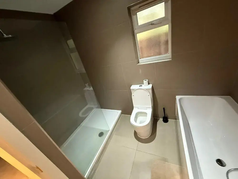 Charming 3 Bedroom House in West London