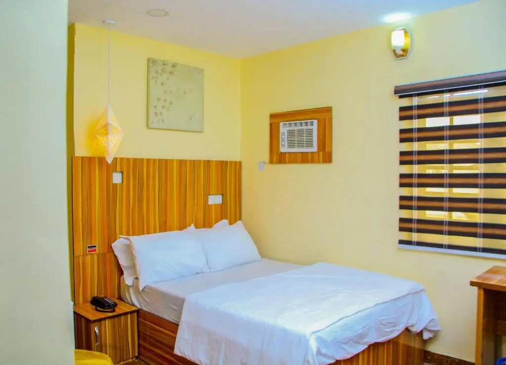 Ontario Suites
