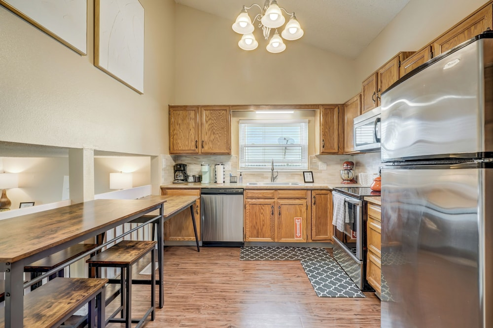 Mid-ViewHouse Inn