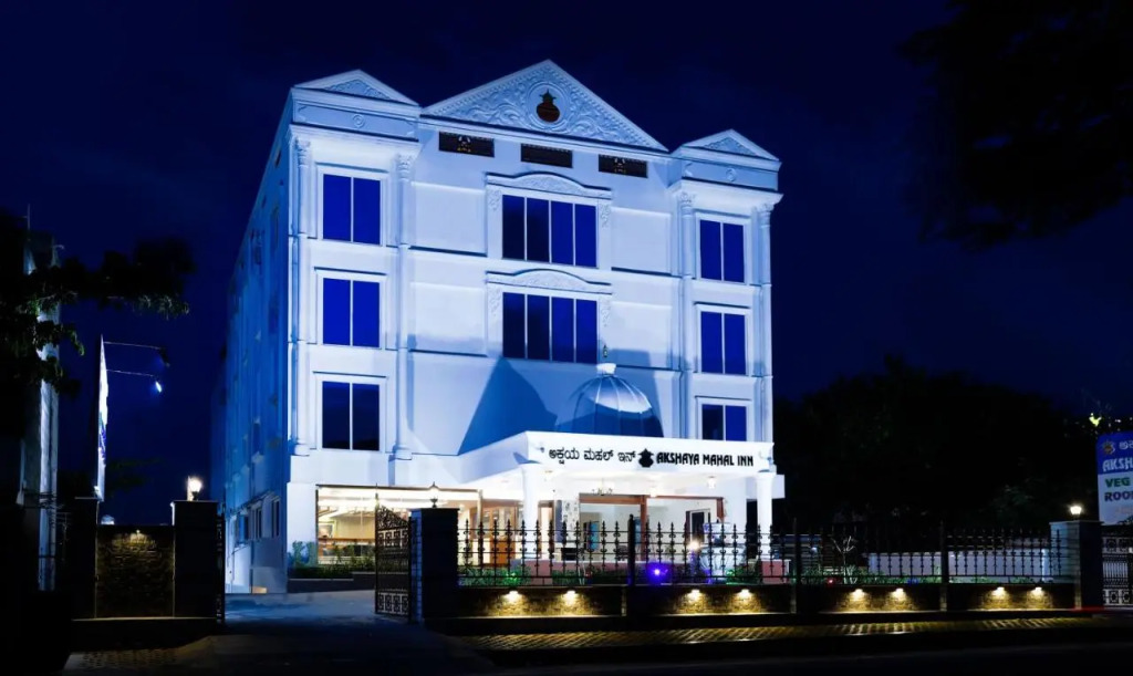 Treebo Premium Akshaya Mahal Inn - Near Mysore Palace