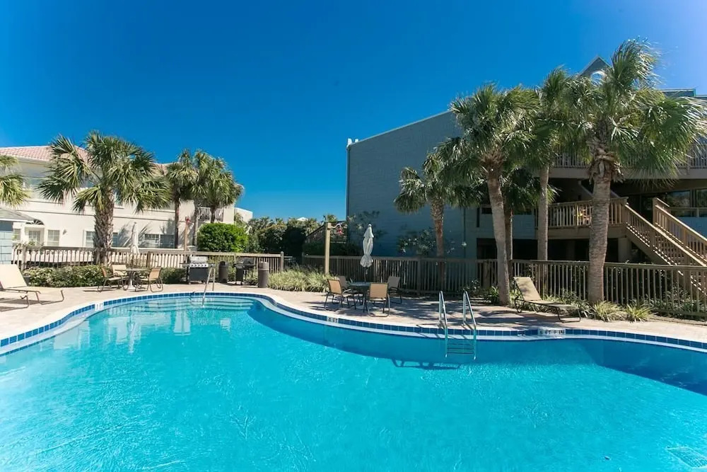 Ocean Gate - I301, Garden View, 2BR/2BTH, 3 Pools, Wifi Apartment 2