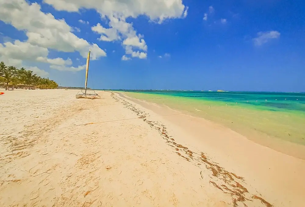 White Sands Beach