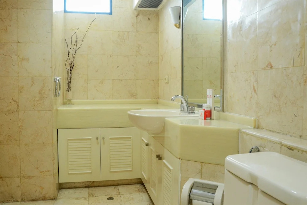 Big 1 Bedroom Park Royale Apartment By Travelio