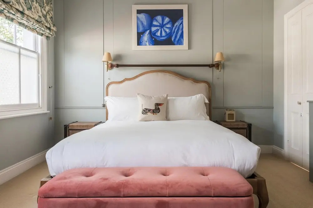 Beautiful Interiors On A Battersea Crescent
