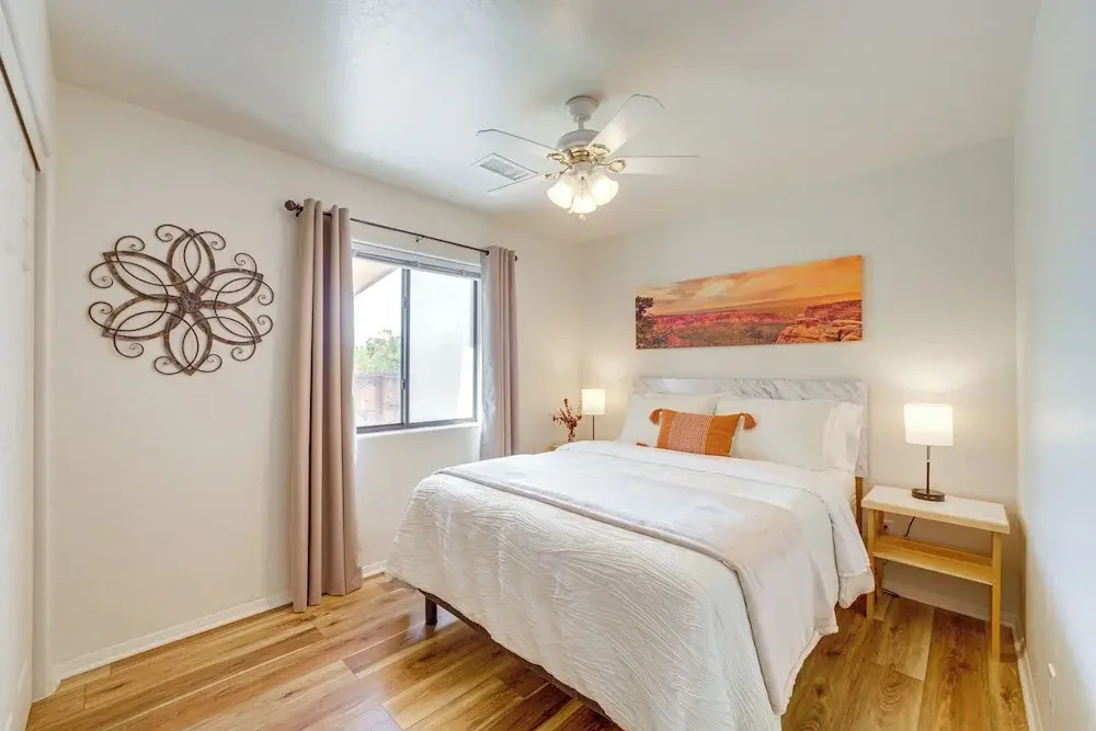 Hike, Shop & Unwind: Cottonwood Home w/ Patio!