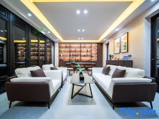 Rain Darden Homestay