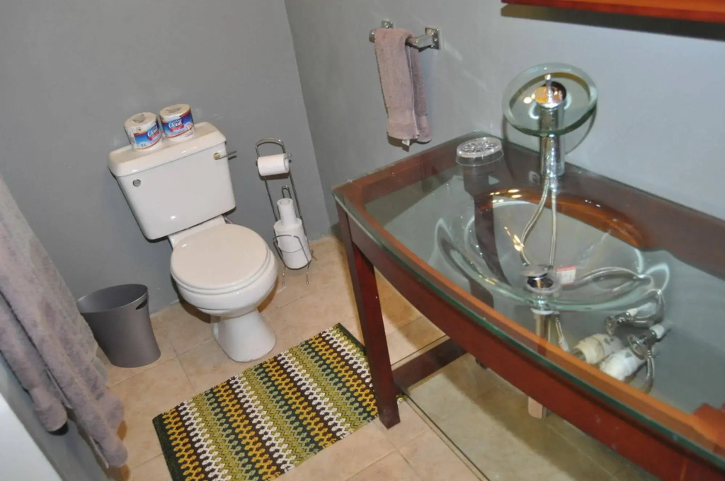 Fish Tobago Guesthouse or Joy and Brandon Guesthouse