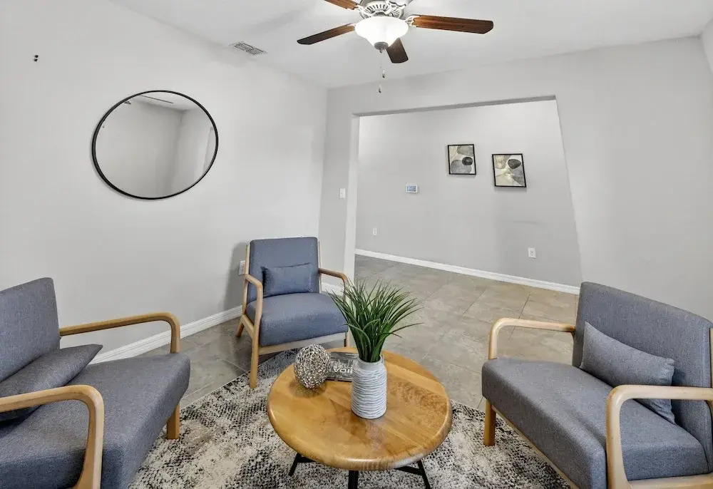 Spacious Getaway Near Apollo Beach 5 Bedroom Home