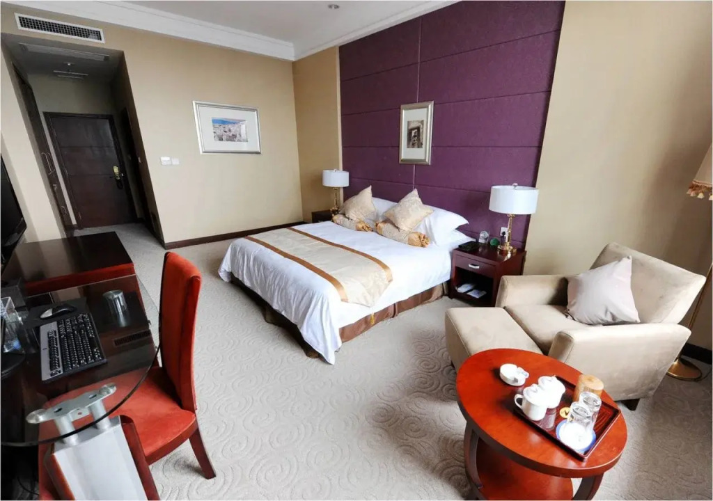 Guanghan Hotel
