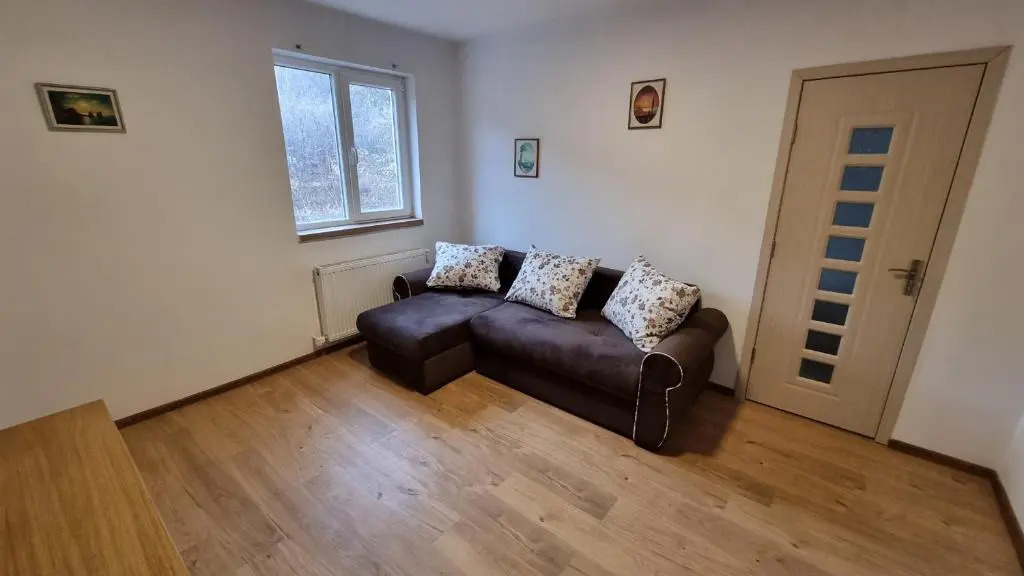 Veronica STUDIO