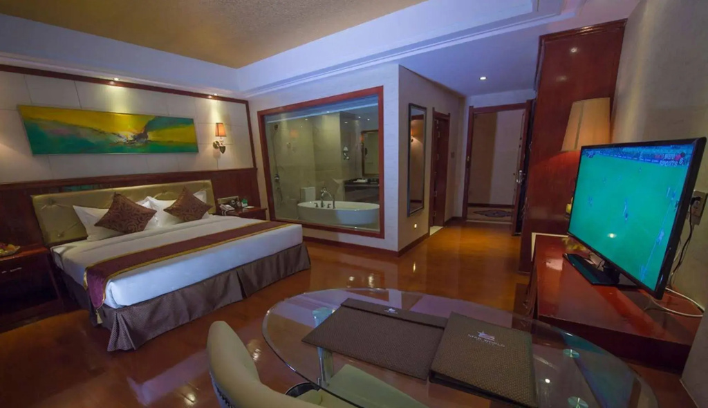Star World Hotel