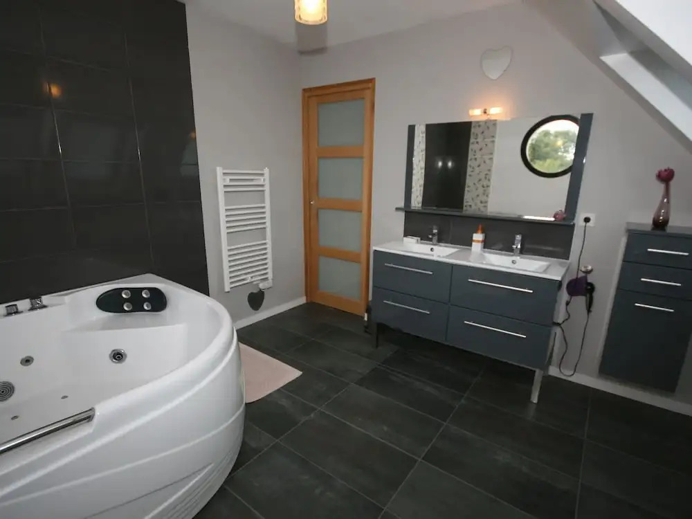Modern Villa With Private Heated Pool, Located 2 km From the Sandy Beach