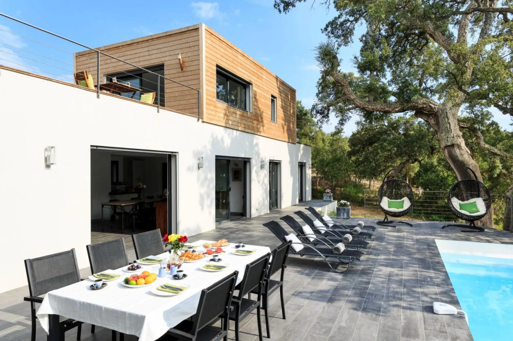 Casa Julia in Zonza with 3 bedrooms and 4 bathrooms