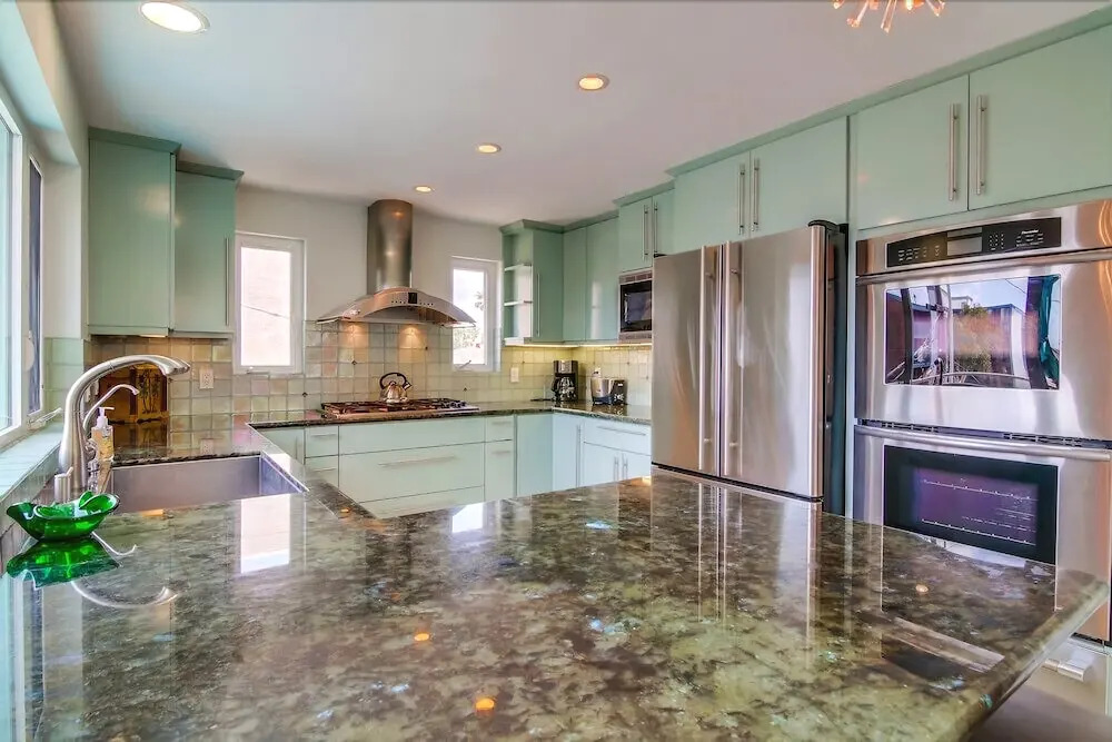 South Beach 3 Bedrooms 3 Bathrooms Townhouse