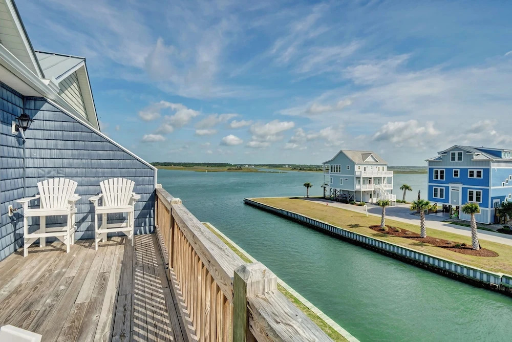 Queens Grant by Topsail Realty