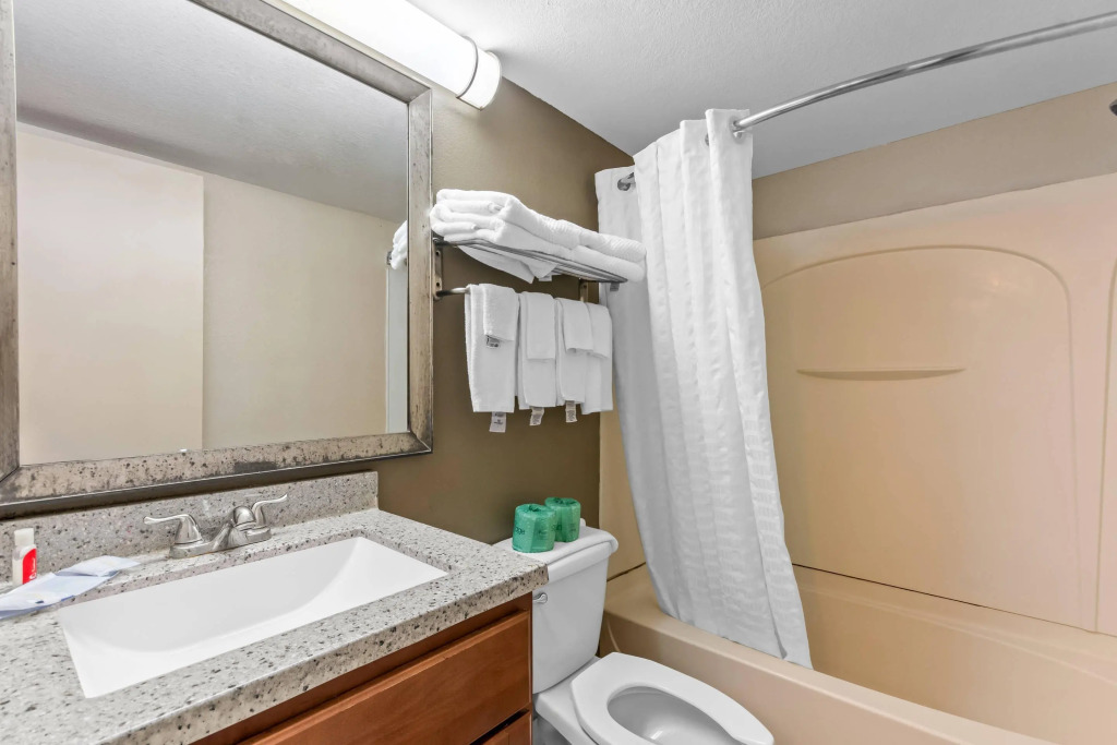 Econo Lodge Panama City St Andrews