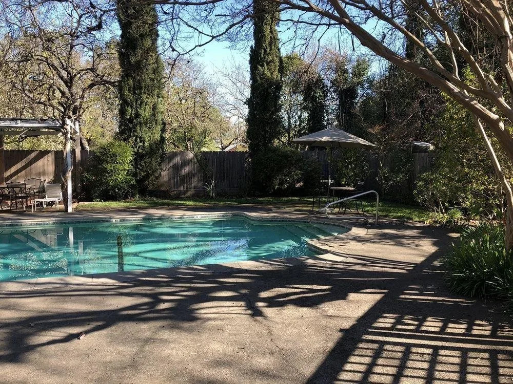 Camellia Inn