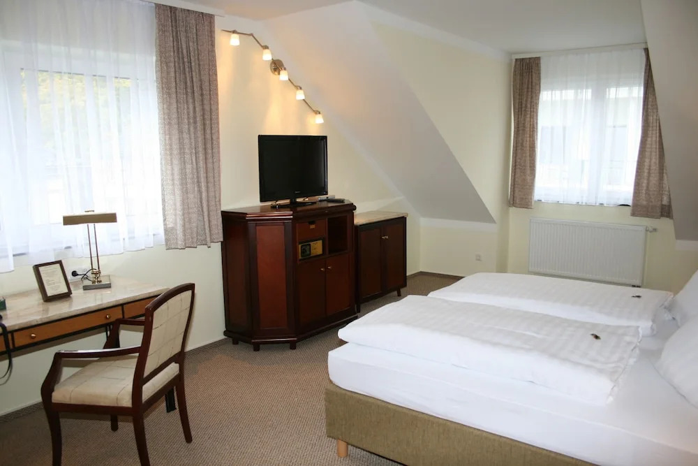 Stollen Hotel & Restaurant