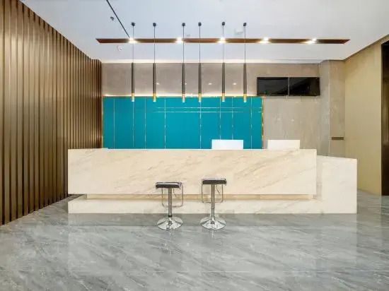 Zuntai Business Hotel