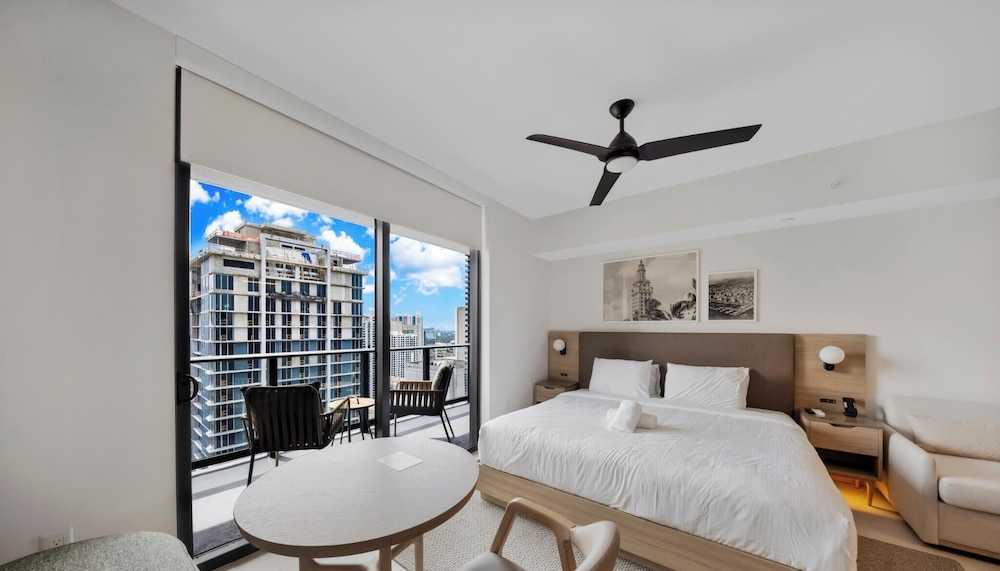 Luxurious Studio in DTW with City Views