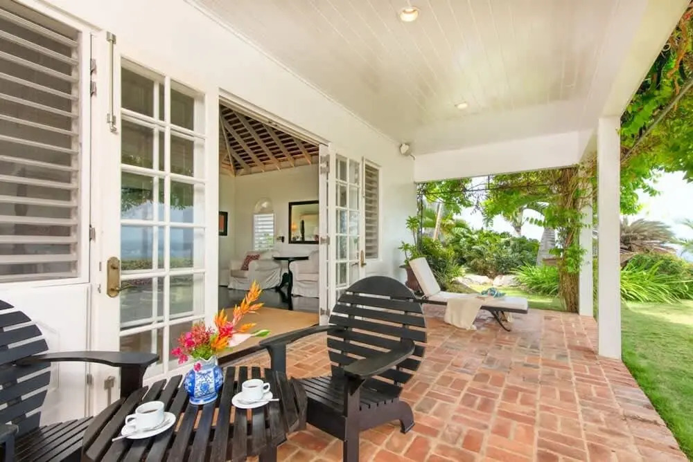 Luxury 8BR Hilltop Villa Sweeping Sea Views Private Pool