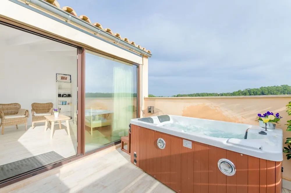 Es Reco in Costitx With 2 Bedrooms and 2 Bathrooms